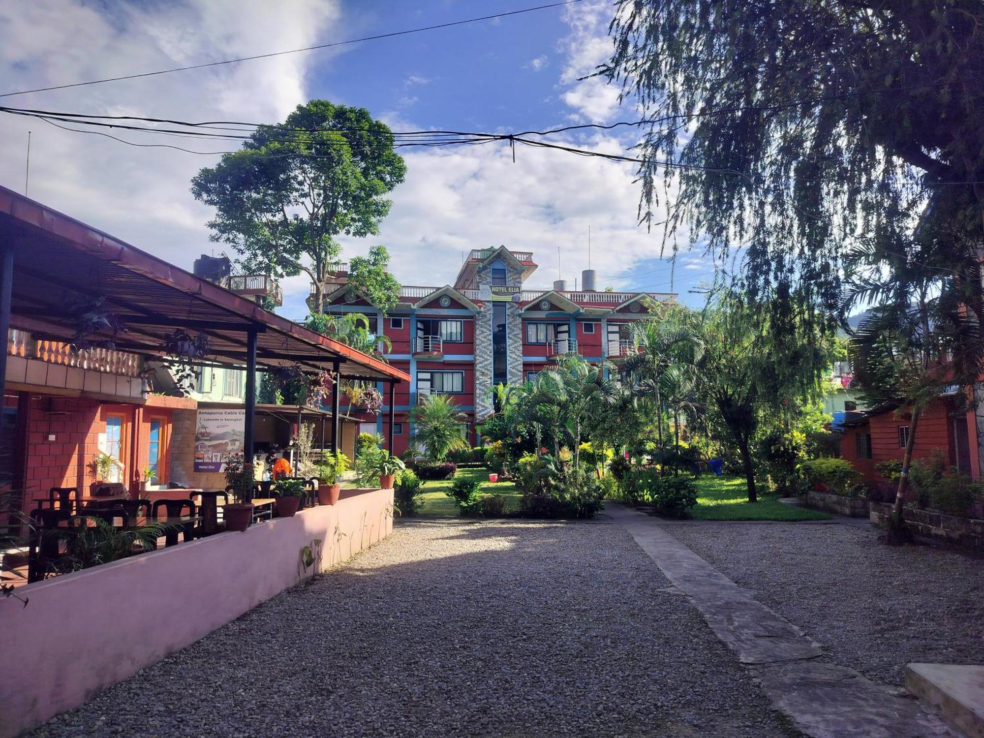 Hotel New Elia Покхара Экстерьер фото